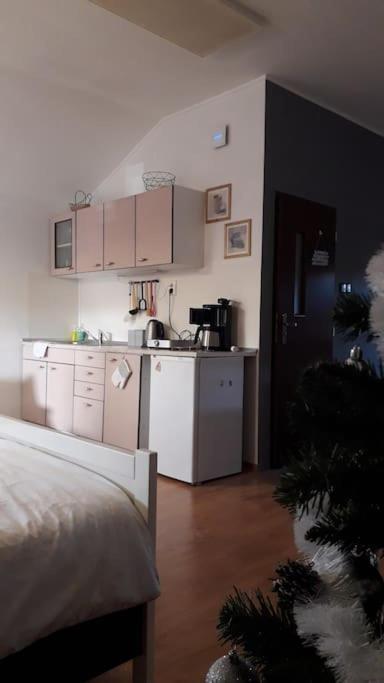 Apartman Lastovicka Stara Lesna Bagian luar foto